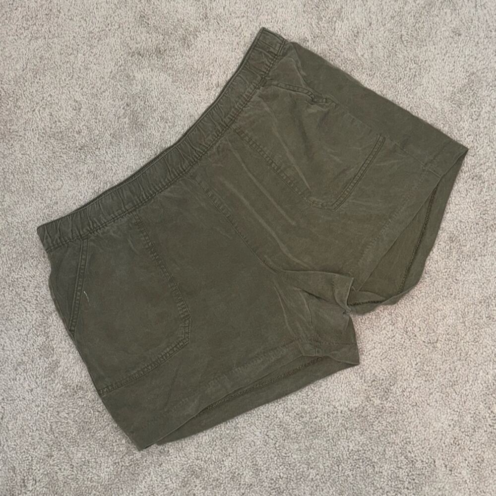 Old Navy Olive Green Soft Pull On Elastic Waist Shorts Womens XL